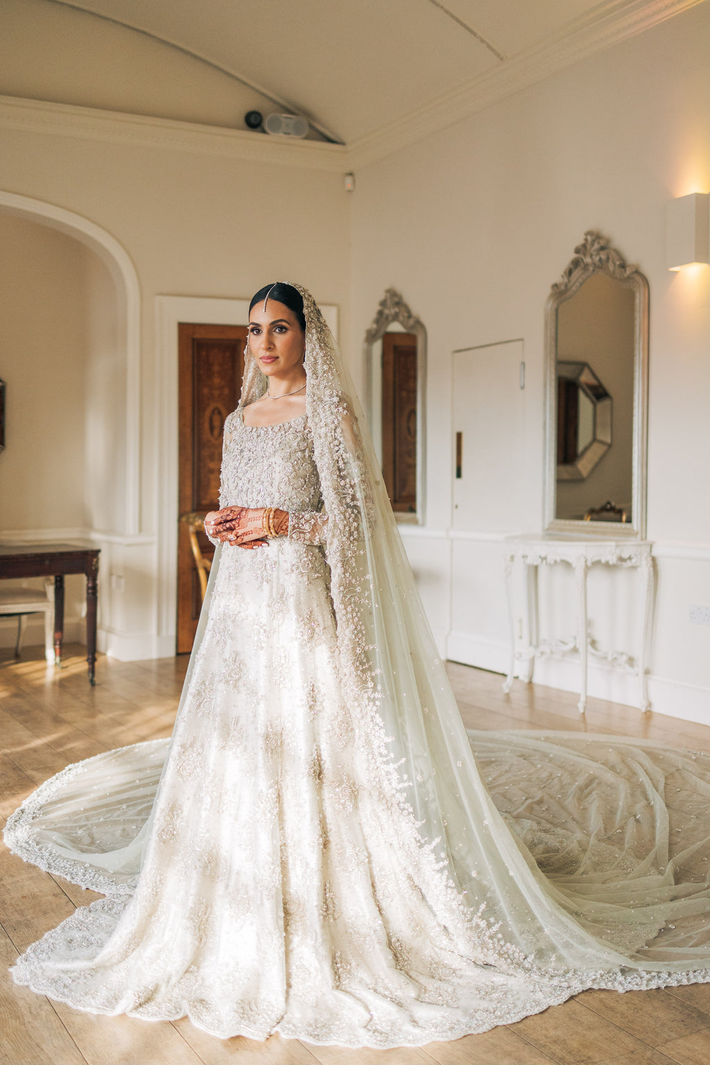 Zara Bridal Dress Bridal Gown Zara Fancy Dress Zara Drop Waist Maxi Dress- White Zara Bridal Dress Bridal Gown Zara Fancy Dress Zara Drop Waist Maxi Dress- White